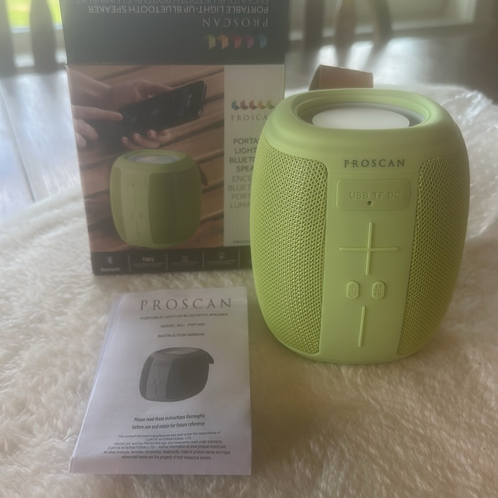 Proscan Bluetooth Lightup speaker
